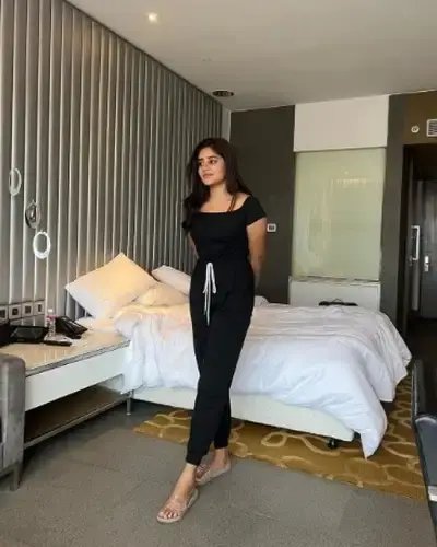 Call Girls Maldah Cash On Delivery