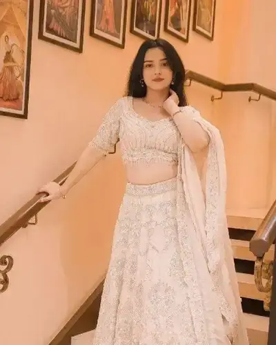 Escort Maldah